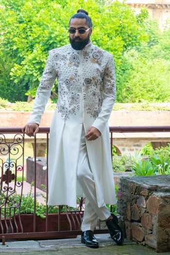 Courtyard By Abhi White Lycra Noor Royale Handcrafted Long Kurta Set Online at Aza Fashions Courtyard By Abhi_White Lycra Noor Royale Handcrafted Long Kurta Set _Online_at_Aza_Fashions