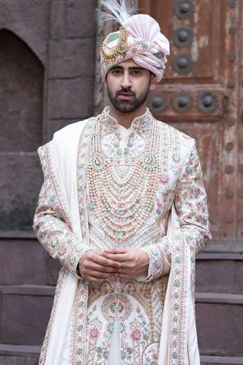 Courtyard By Abhi White Silk Royal Chikankari Sherwani Set Online at Aza Fashions Courtyard By Abhi_White Silk Royal Chikankari Sherwani Set _Online_at_Aza_Fashions