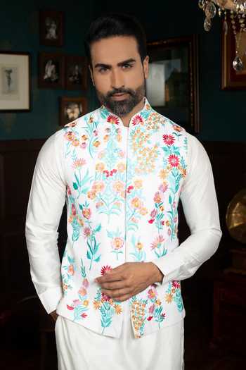 Buy Courtyard By Abhi White Lycra Embroidery Chikankari Work Bundi And Kurta Set Online at Aza Fashions Buy_Courtyard By Abhi_White Lycra Embroidery Chikankari Work Bundi And Kurta Set _Online_at_Aza_Fashions