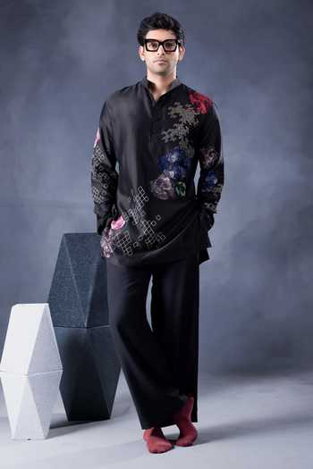 Jorah Men Embroidered Kurta & Pant Set 