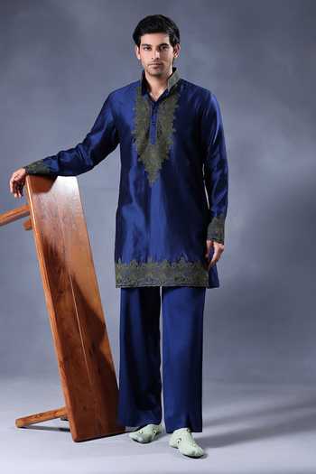 Jorah Men Yoke Embroidered Kurta Set 