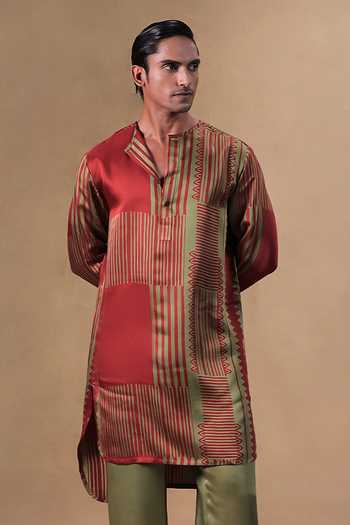 Jorah Men Orange Silk , Cotton Printed Kurta Set at Aza Fashions Jorah Men_Orange Silk , Cotton Printed Kurta Set _at_Aza_Fashions