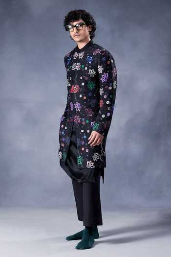 Jorah Men Embroidered Sherwani Set 