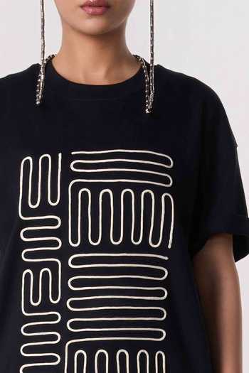Line Out Line Black Chanderi Round Neck Contour Piping T-shirt Online at Aza Fashions Line Out Line_Black Chanderi Round Neck Contour Piping T-shirt _Online_at_Aza_Fashions