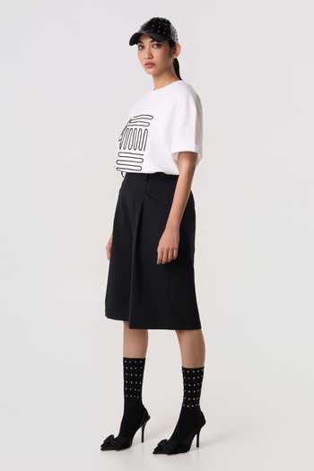 Shop Line Out Line White Chanderi, Terrycloth Crew Neck Contour Piping T-shirt Online at Aza Fashions Shop_Line Out Line_White Chanderi, Terrycloth Crew Neck Contour Piping T-shirt _Online_at_Aza_Fashions