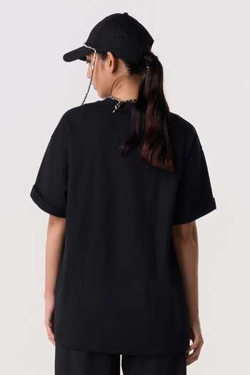 Line Out Line Studpoint Embroidered T-Shirt 