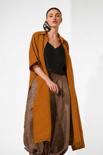 Stoique Black Silk Applique Open Neck Grain Crushed Overlay Online at Aza Fashions Stoique_Black Silk Applique Open Neck Grain Crushed Overlay _Online_at_Aza_Fashions