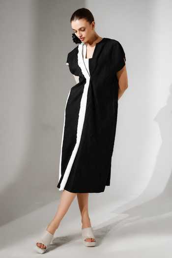 Stoique Black Silk Square Neck Ripple Crushed Color Block Dress Online at Aza Fashions Stoique_Black Silk Square Neck Ripple Crushed Color Block Dress _Online_at_Aza_Fashions