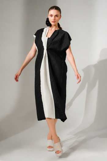 Stoique Ripple Crushed Silk Color Block Dress 