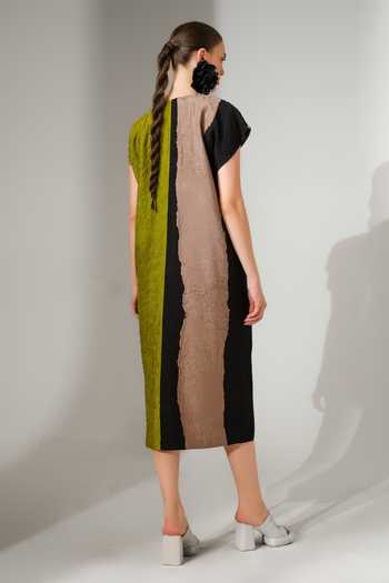 Stoique Ripple Crushed Silk Color Block Dress 