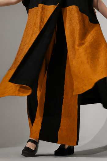 Buy Stoique Black Silk Union Crushed Wide Leg Pant Online at Aza Fashions Buy_Stoique_Black Silk Union Crushed Wide Leg Pant _Online_at_Aza_Fashions