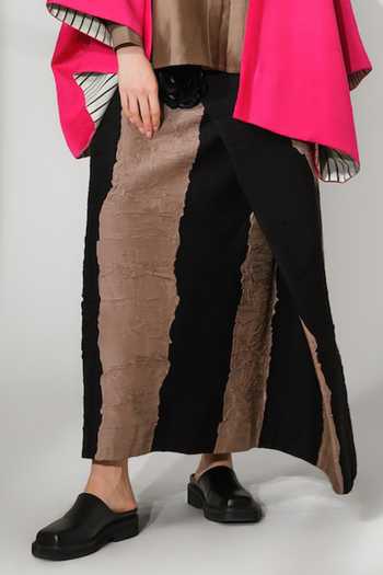 Shop Stoique Black Silk Fabric Flowers Union Color Blocked Skirt Online at Aza Fashions Shop_Stoique_Black Silk Fabric Flowers Union Color Blocked Skirt _Online_at_Aza_Fashions
