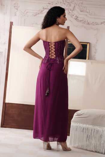Basanti Kapde aur Koffee The Imperial Noir Pre-Draped Saree With Embroidered Corset