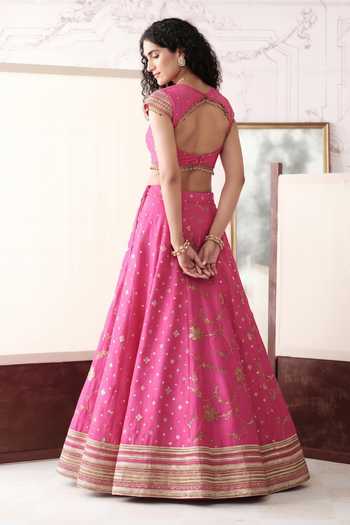 Basanti Kapde aur Koffee Royal Gulzar Embroidered Lehenga Set