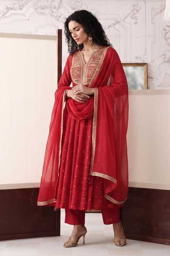 Basanti Kapde aur Koffee The Crimson Horizon Embroidered Anarkali Set 