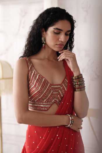 Shop Basanti Kapde aur Koffee Red Silk, Viscose The Crimson Horizon Embroidered Pre-draped Saree With Blouse Online at Aza Fashions Shop_Basanti Kapde aur Koffee_Red Silk, Viscose The Crimson Horizon Embroidered Pre-draped Saree With Blouse _Online_at_Aza_Fashions