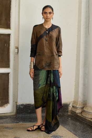 Buy_Medha_Brown Silk Round Neck Inkwood Tie Dye Pattern Shirt _Online_at_Aza_Fashions