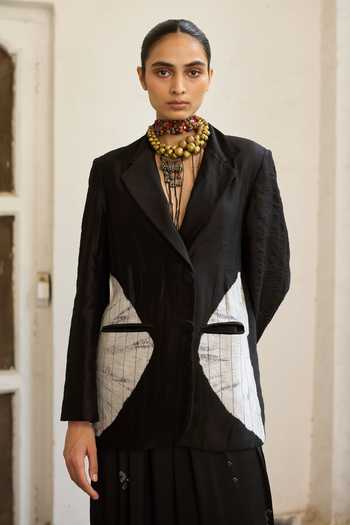 Medha Dice Bandhani Tie Dye Motif Jacket 
