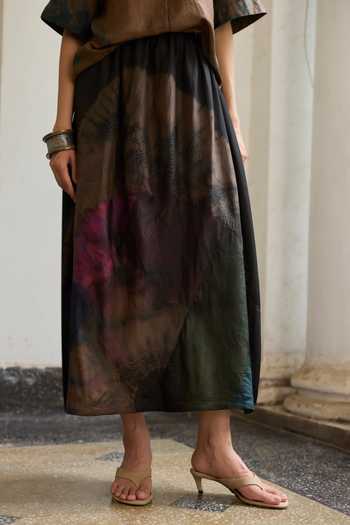 Medha_Multi Color Silk Earth Tie Dye Pattern Skirt _Online_at_Aza_Fashions