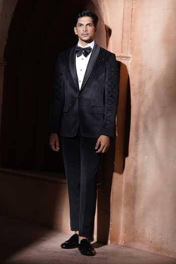 Varoin Marwah_Black Velvet Sequins Dark Radiance Tuxedo _Online_at_Aza_Fashions