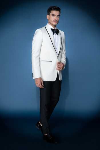 Buy Varoin Marwah Black Suiting Grand Soir Tuxedo Online at Aza Fashions Buy_Varoin Marwah_Black Suiting Grand Soir Tuxedo _Online_at_Aza_Fashions