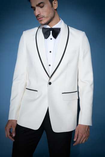 Shop Varoin Marwah Black Suiting Grand Soir Tuxedo Online at Aza Fashions Shop_Varoin Marwah_Black Suiting Grand Soir Tuxedo _Online_at_Aza_Fashions