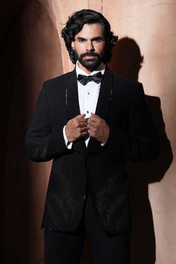Varoin Marwah_Black Suiting Embroidery Shadow Leaf Tuxedo _Online_at_Aza_Fashions