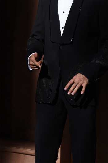 Buy_Varoin Marwah_Black Suiting Embroidery Shadow Leaf Tuxedo 
