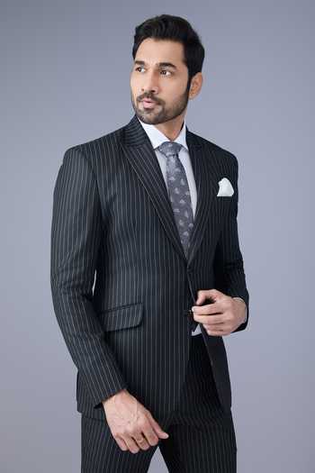 Varoin Marwah Black Suiting Pinstripe Vanguard Online at Aza Fashions Varoin Marwah_Black Suiting Pinstripe Vanguard _Online_at_Aza_Fashions
