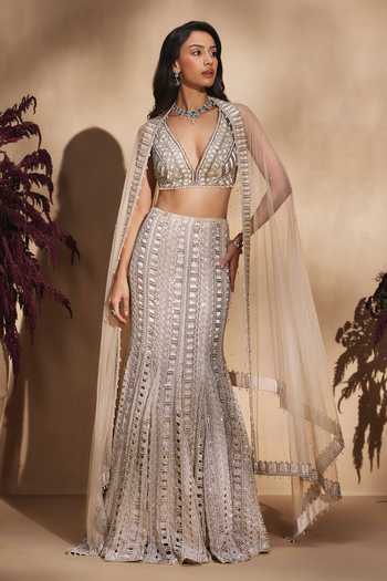 Buy Niamh By Kriti Gold Organza, Satin, Net V-neck Moonlit Hand Embroidered Fishcut Lehenga Set Online at Aza Fashions Buy_Niamh By Kriti_Gold Organza, Satin, Net V-neck Moonlit Hand Embroidered Fishcut Lehenga Set _Online_at_Aza_Fashions