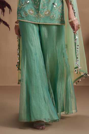 Niamh By Kriti Green Silk, Tissue Sweetheart Neck, Yes Embellished Kurta Sharara Set Online at Aza Fashions Niamh By Kriti_Green Silk, Tissue Sweetheart Neck, Yes Embellished Kurta Sharara Set _Online_at_Aza_Fashions