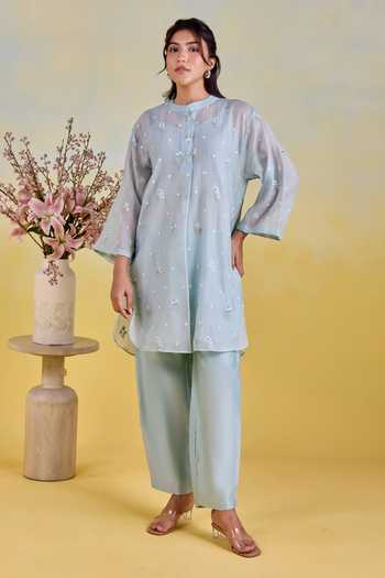 Kapaas Embroidered Shirt & Pant Set 