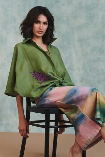 Shop Saphed Green Linen Open Neck Moss Applique Breeze Shirt Shop_Saphed_Green Linen Open Neck Moss Applique Breeze Shirt