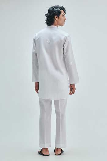 Saphed Taj Embroidered Band Collar Kurta