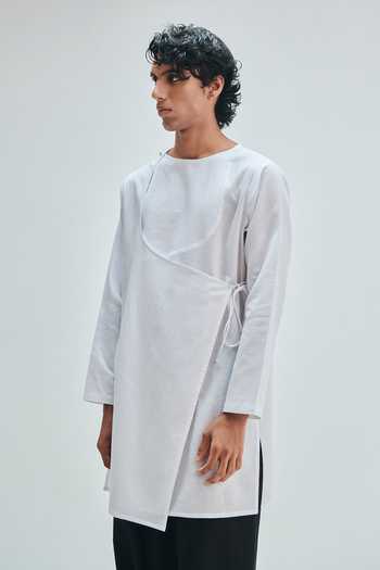 Saphed White Cotton, Linen Taj Angrakha Kurta at Aza Fashions Saphed_White Cotton, Linen Taj Angrakha Kurta _at_Aza_Fashions