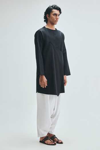 Saphed Black Cotton, Linen Kohl Angrakha Kurta Online at Aza Fashions Saphed_Black Cotton, Linen Kohl Angrakha Kurta _Online_at_Aza_Fashions