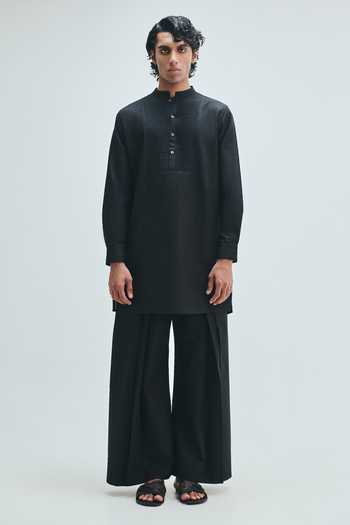 Saphed_Black Cotton, Linen Kohl Pleated Yoke Kurta _Online_at_Aza_Fashions