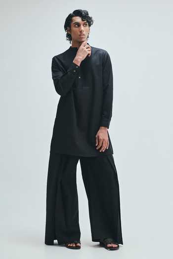 Shop_Saphed_Black Cotton, Linen Kohl Pleated Yoke Kurta _Online_at_Aza_Fashions