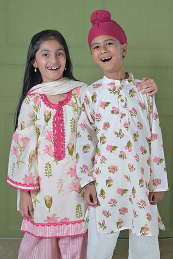 The Plum Bum_Ivory Cotton Floral Print Kurta And Pyjama Set _at_Aza_Fashions