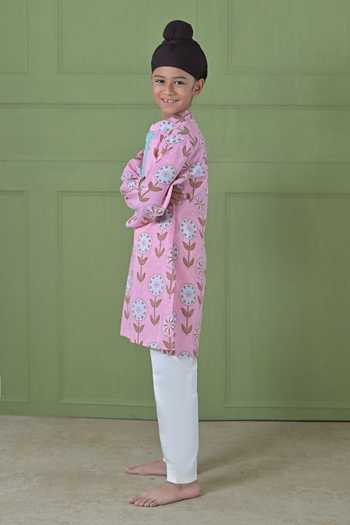 The Plum Bum Bold Floral Pattern Kurta Set 