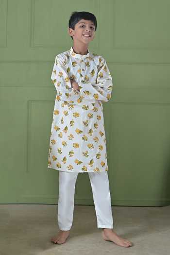 The Plum Bum_Ivory Cotton Floral Print Kurta Set _Online_at_Aza_Fashions