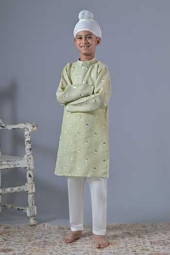 The Plum Bum Floral Butti Embroidered Set 