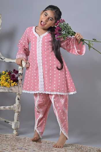 The Plum Bum Thread Work Kurta & Tulip Pant Set 