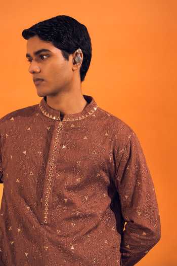 Buy Philocaly Brown Silk, Cotton Sarv Embroidered Kurta Online at Aza Fashions Buy_Philocaly_Brown Silk, Cotton Sarv Embroidered Kurta _Online_at_Aza_Fashions