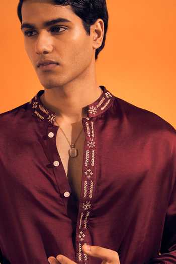 Philocaly Wine , Satin Avero Placed Embroidered Kurta Online at Aza Fashions Philocaly_Wine , Satin Avero Placed Embroidered Kurta _Online_at_Aza_Fashions