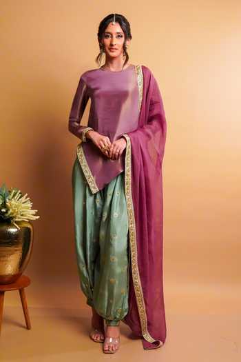 RAYASHA KHAN Mirelle Asymmetric Short Kurta Set 