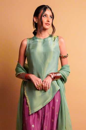 Shop RAYASHA KHAN Green Silk, Tissue, Organza Round Neck Mirelle Border Embroidered Kurta Set Online at Aza Fashions Shop_RAYASHA KHAN_Green Silk, Tissue, Organza Round Neck Mirelle Border Embroidered Kurta Set _Online_at_Aza_Fashions