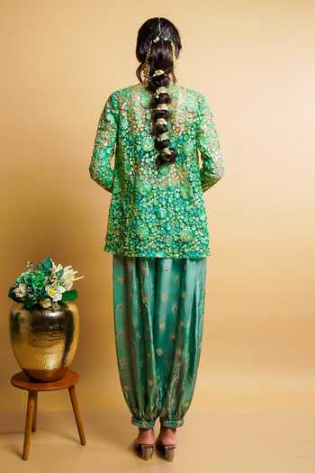 RAYASHA KHAN Veya Embroidered Jacket Set 
