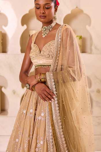 Cedar & Pine_Green Organza, Net, Velvet Sweetheart Neck Dhaani Hand Embroidered Lehenga Set _at_Aza_Fashions