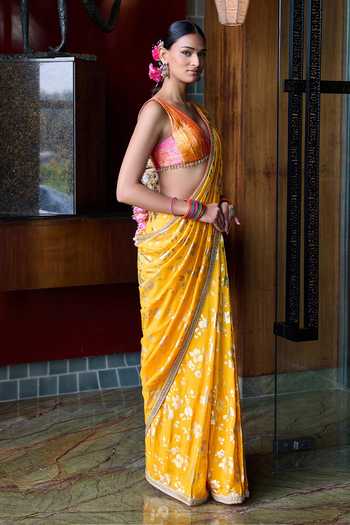 Buy_Cedar & Pine_Yellow Silk V-neck Toran Printed Saree And Blouse Set _Online_at_Aza_Fashions